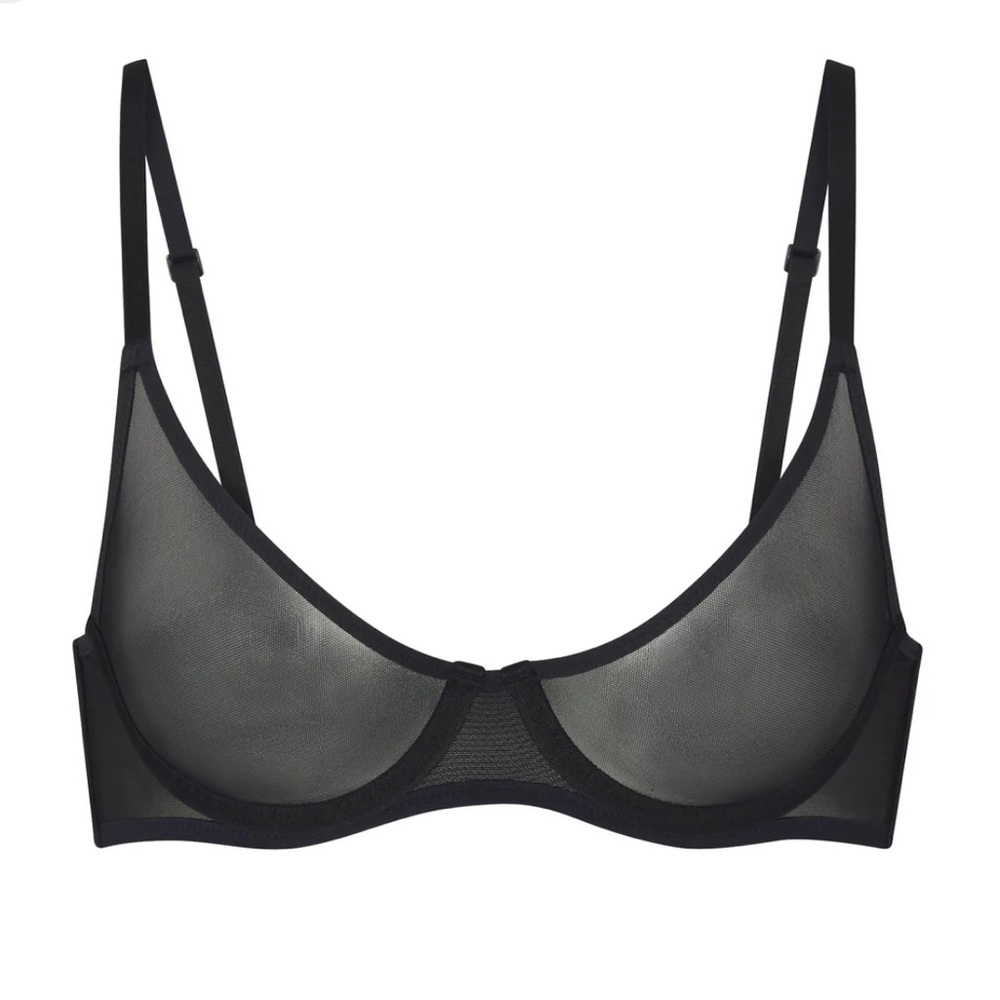 NWT Ultra Fine Mesh Underwire Scoop Bra